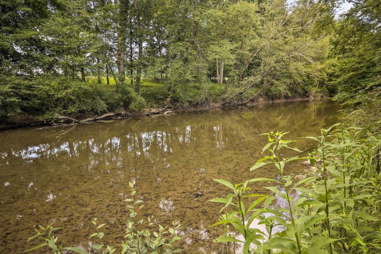 Creekside Berkeley Springs Cabin On 35 Acres! Extérieur photo